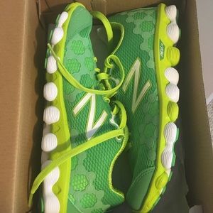 New Balance Minimus running sneakers